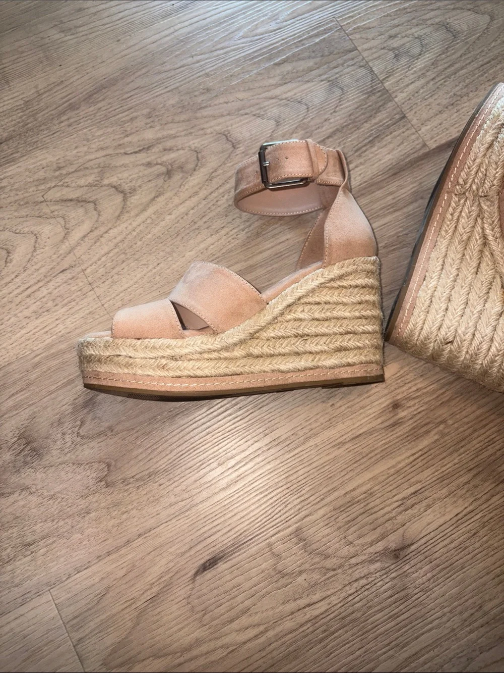 Women's Tan Suede Ankle-Strap Wedge Sandals espadrille rope pattern size 8.5 3in